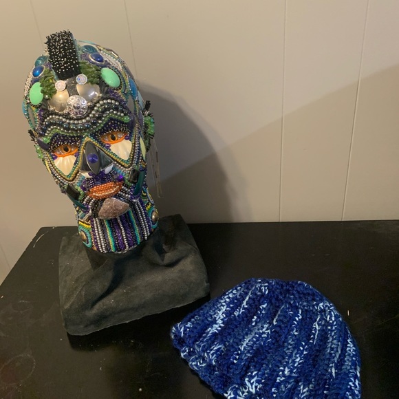 Men’s crochet beanie hat - Picture 2 of 2